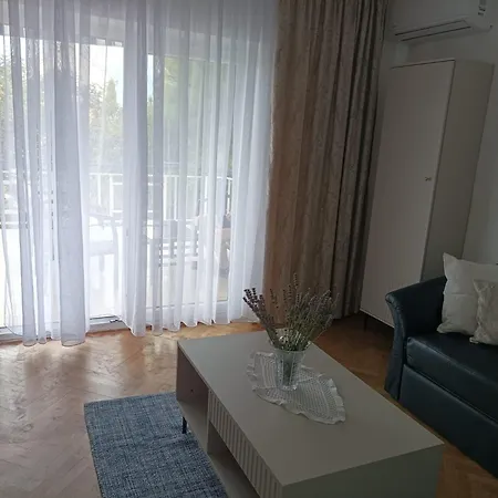 Casa Mia 2 *