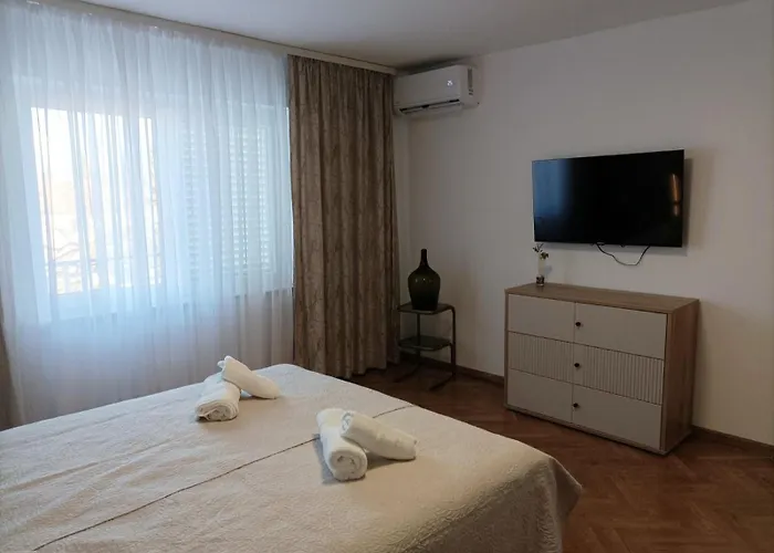 Casa Mia 2